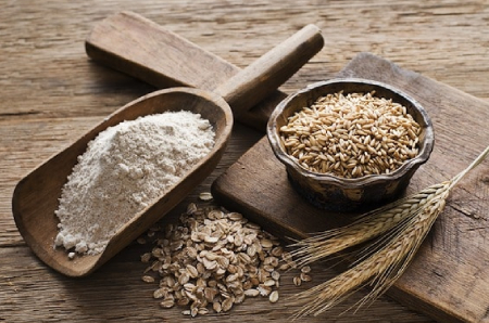 GRAINS & FLOURS